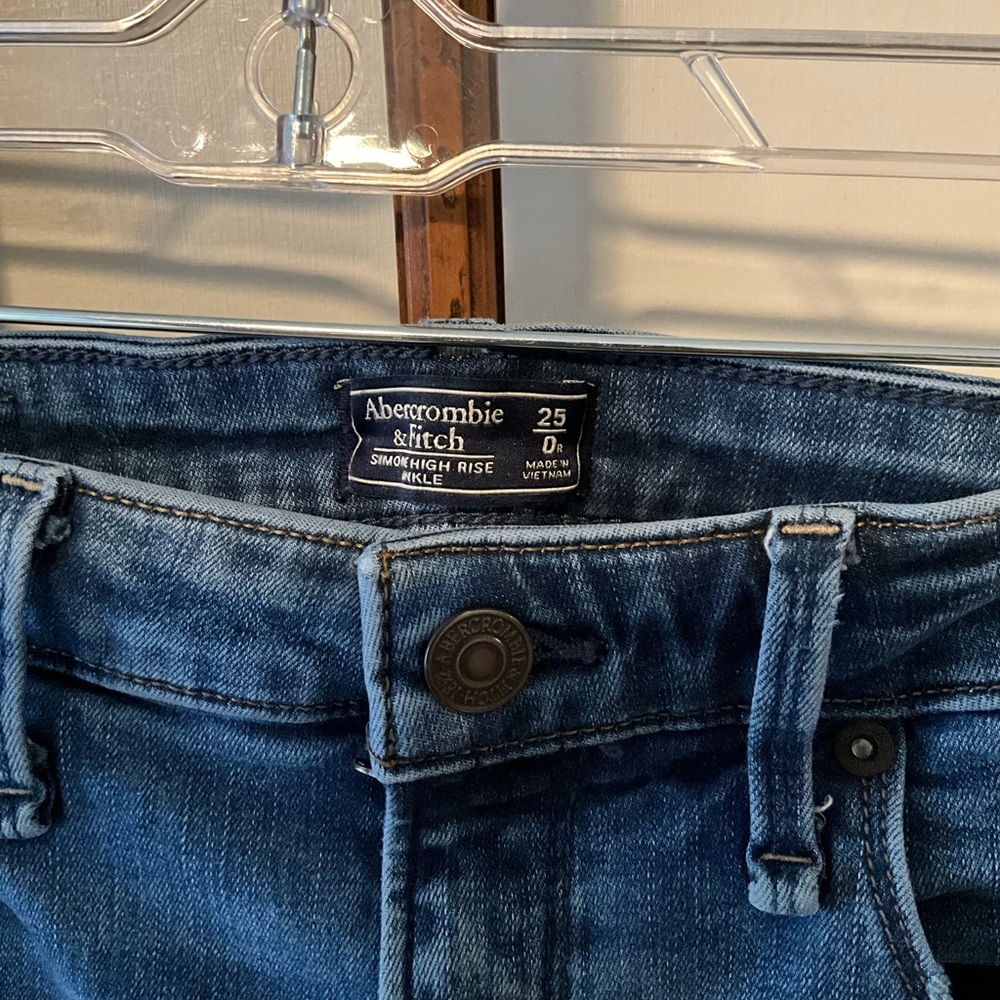 Abercrombie & Fitch Simone High Rise Ankle - Size 0/25